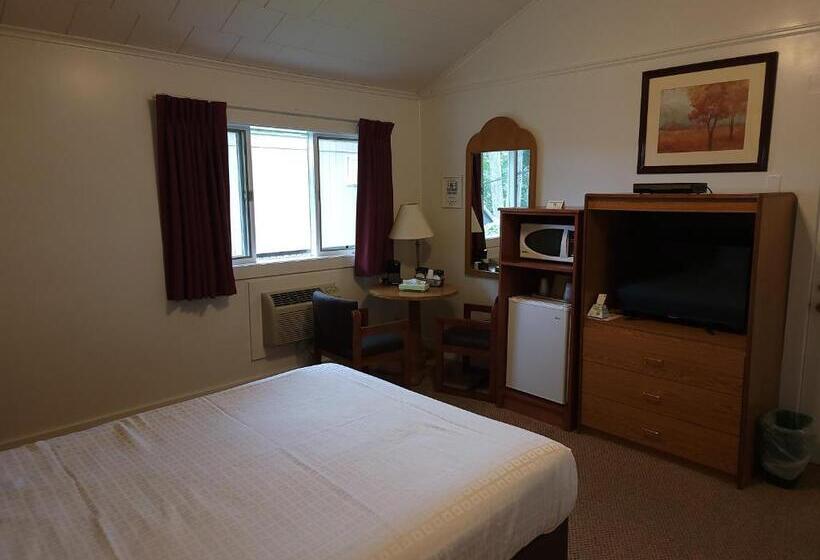 فندق على الطريق Hickory Grove Motor Inn   Cooperstown