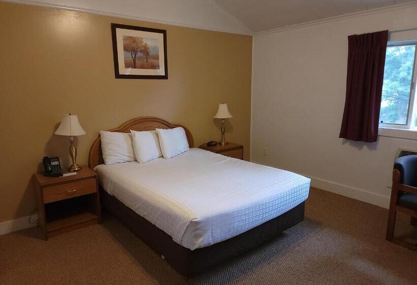 فندق على الطريق Hickory Grove Motor Inn   Cooperstown