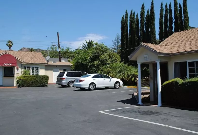 Rose Bowl Motel