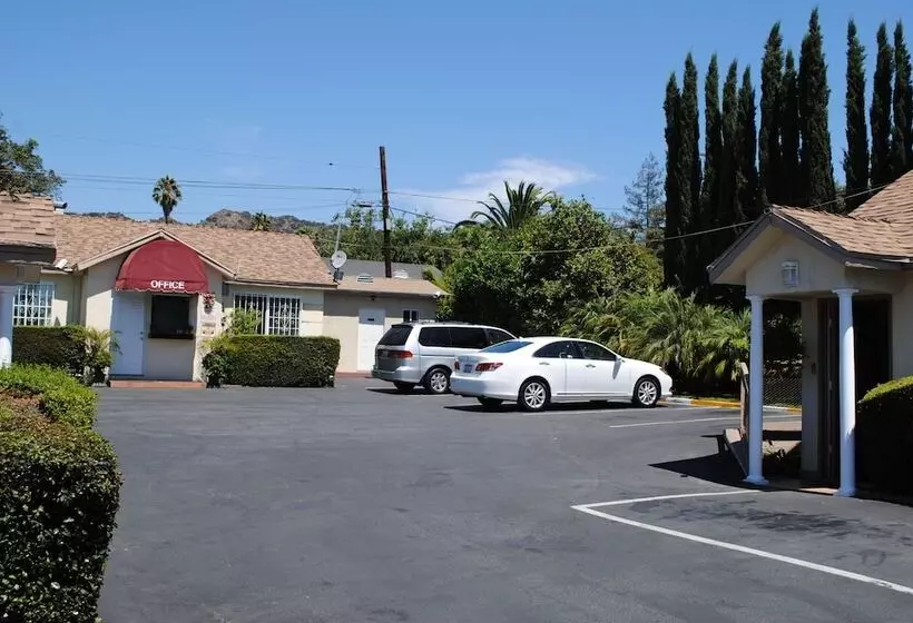 Rose Bowl Motel