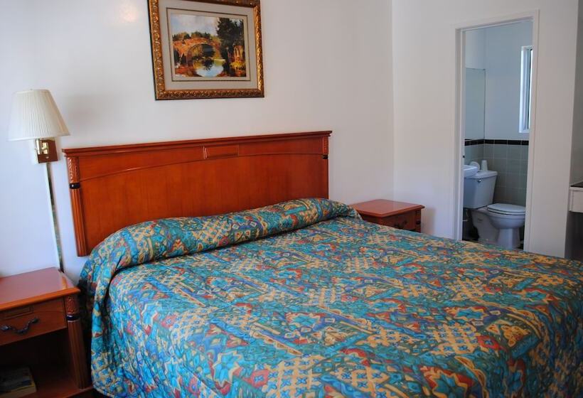 Rose Bowl Motel