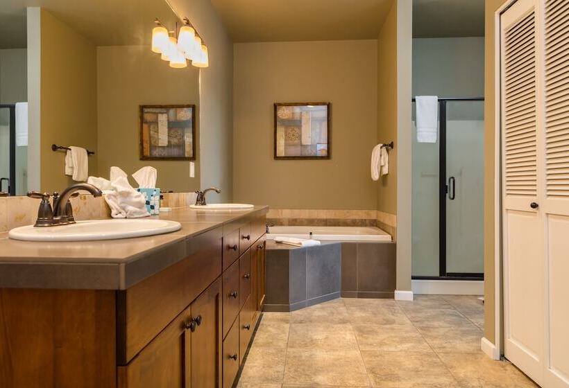 Running Y Ranch Golf & Spa Resort