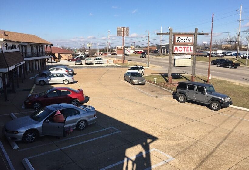 Rustic Motel Rolla