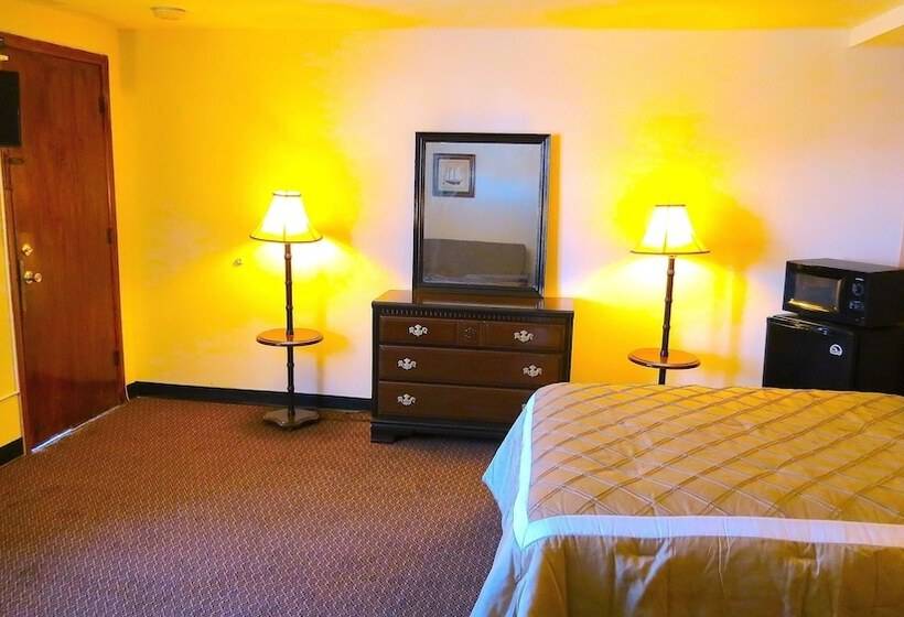 Buoy 16 Motel By The Beach