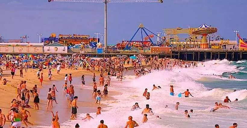 Buoy 16 Motel By The Beach