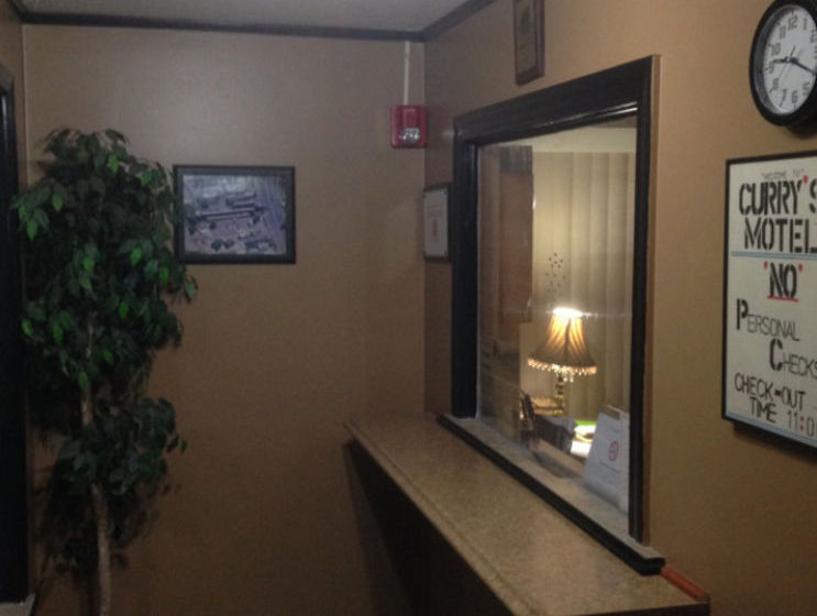 Currys Motel Saginaw