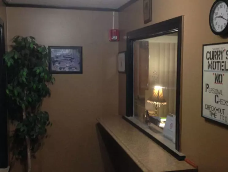 Currys Motel Saginaw