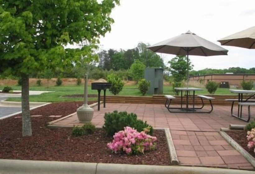 ホテル Affordable Suites Conover / Hickory