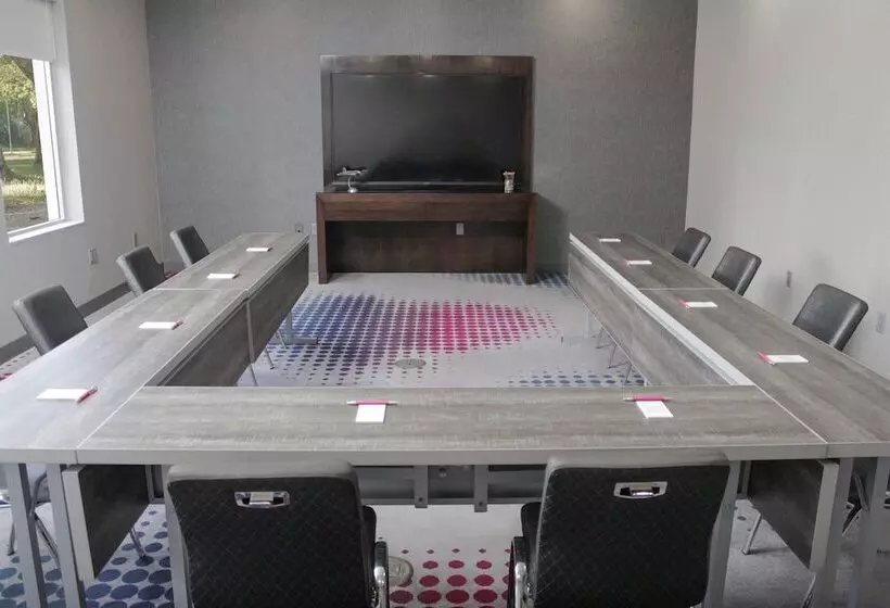 בית מלון כפרי Aloft Miami Doral