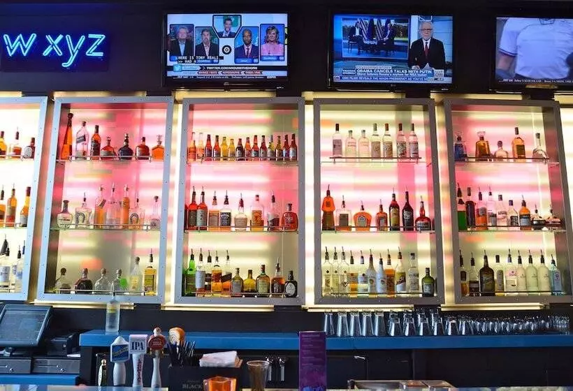 בית מלון כפרי Aloft Miami Doral