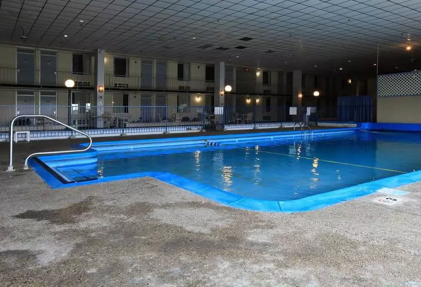 Hôtel Americas Best Value Inn Newton