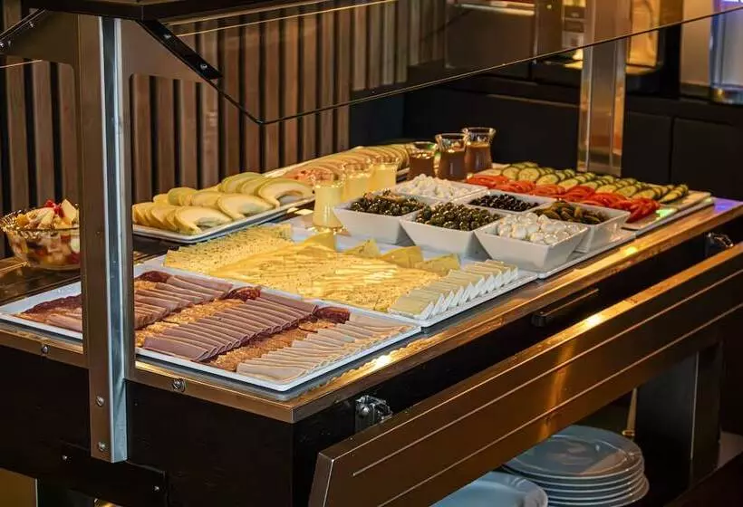 Grand Hotel Downtown