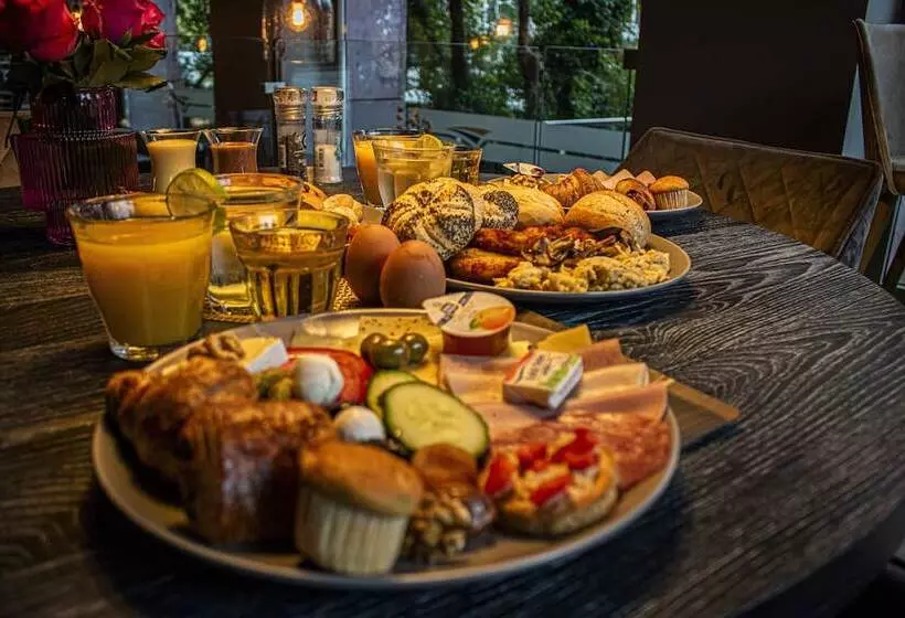 Grand Hotel Downtown