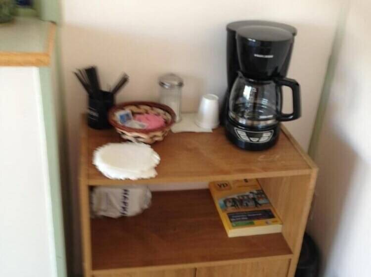 Отель Madill Inn