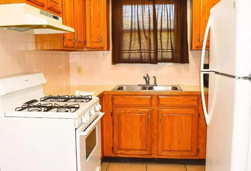 Magnuson Hotel Extended Stay Canton Ohio