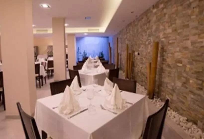 Отель Rh Vinaros Aura