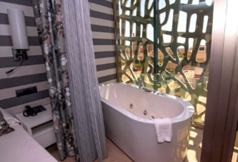 هتل Rh Vinaros Aura