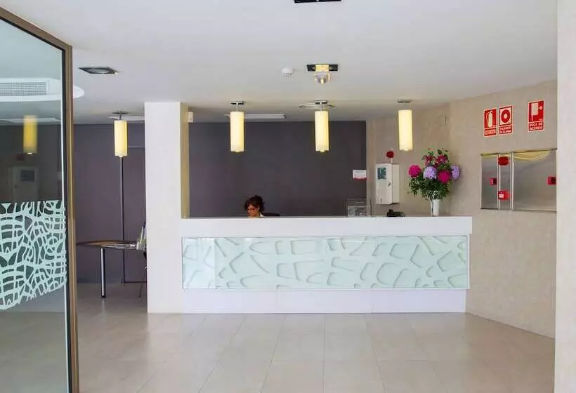 Отель Rh Vinaros Aura