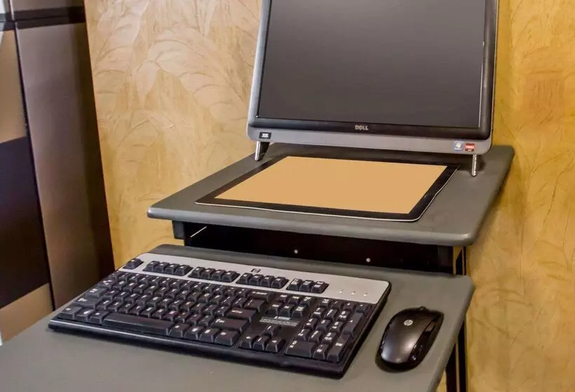 호텔 Rodeway Inn Bronx Zoo