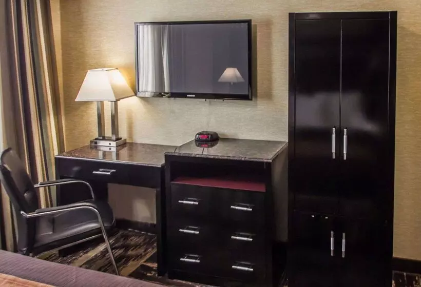 호텔 Rodeway Inn Bronx Zoo