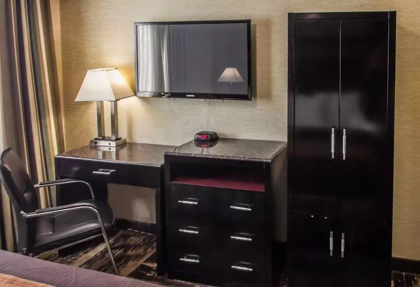 호텔 Rodeway Inn Bronx Zoo