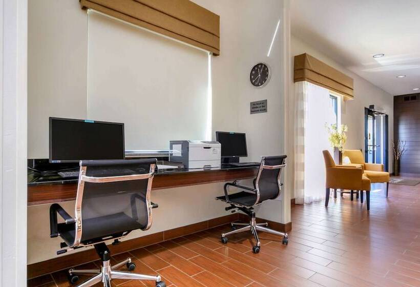 فندق Sleep Inn & Suites Bismarck I94