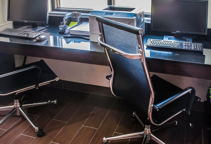 فندق Sleep Inn & Suites Bismarck I94