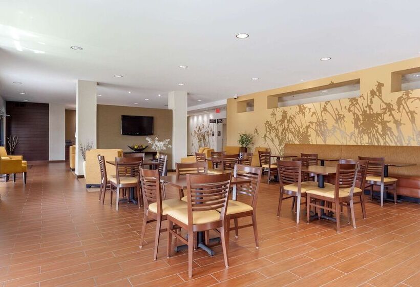 فندق Sleep Inn & Suites Bismarck I94