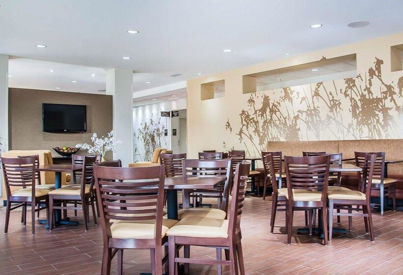 فندق Sleep Inn & Suites Bismarck I94