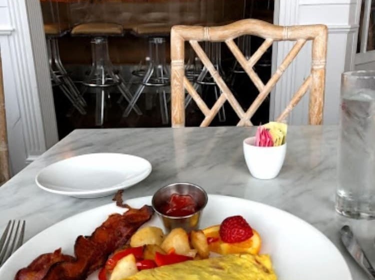 Szálloda The Tides Beach Club