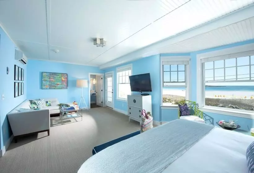 Otel The Tides Beach Club