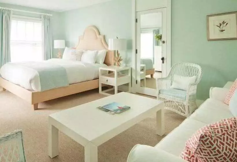 Otel The Tides Beach Club