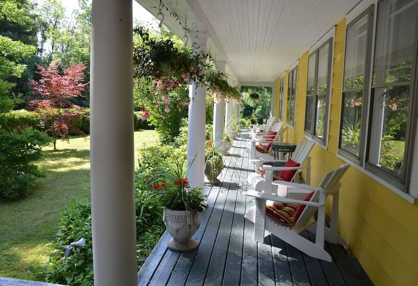 فندق Thornewood Inn