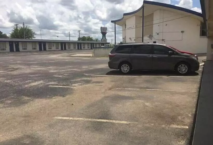 مُتل Caravan Inn