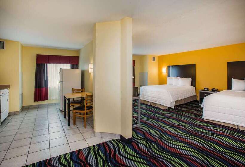 모텔 Days Inn & Suites By Wyndham Augusta Near Fort Eisenhower