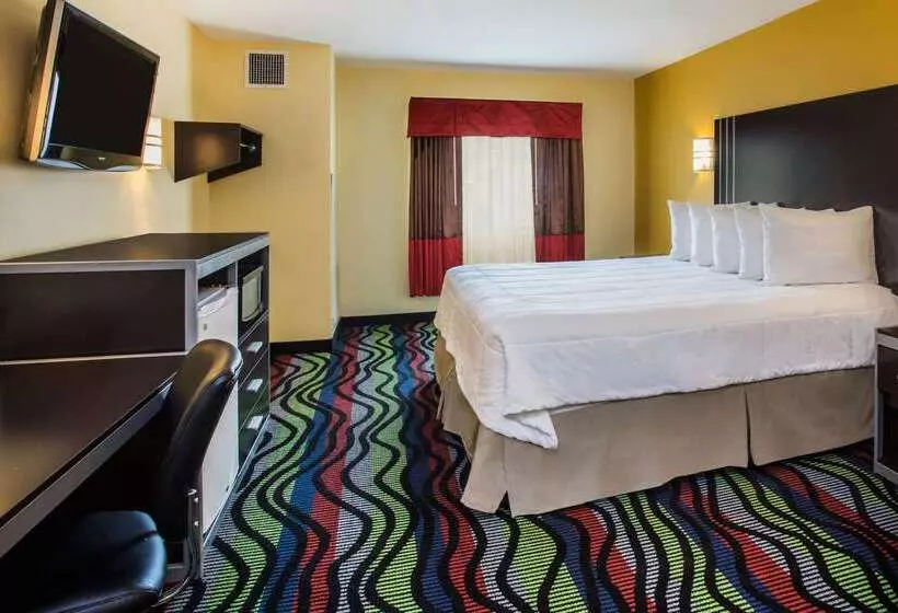 Motel Days Inn & Suites By Wyndham Augusta Near Fort Eisenhower