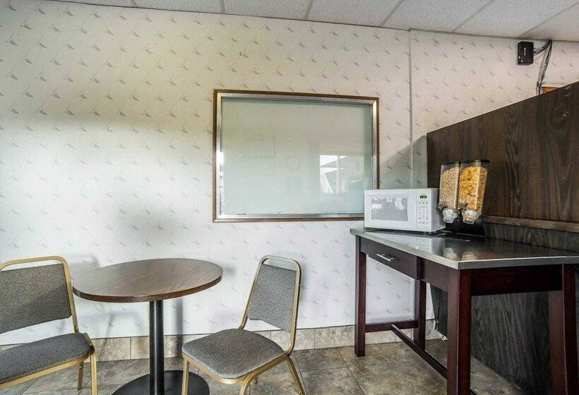 Мотель Rodeway Inn