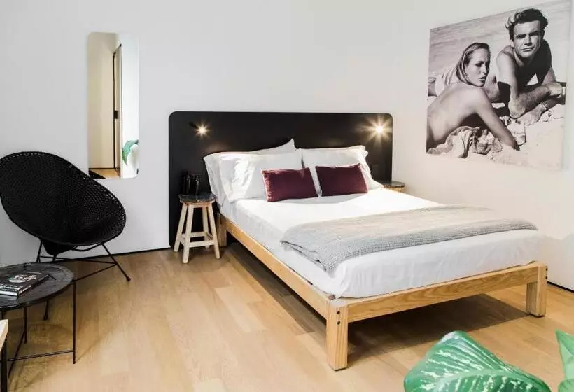 Stayinn Barefoot Condesa   Hostel