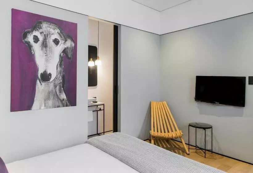 Stayinn Barefoot Condesa   Hostel