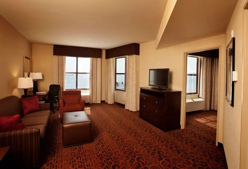 Hampton Inn Marquette/waterfront