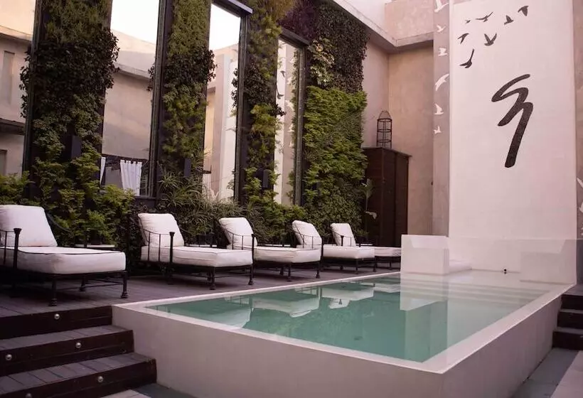 1828 Smart Hotel Boutique