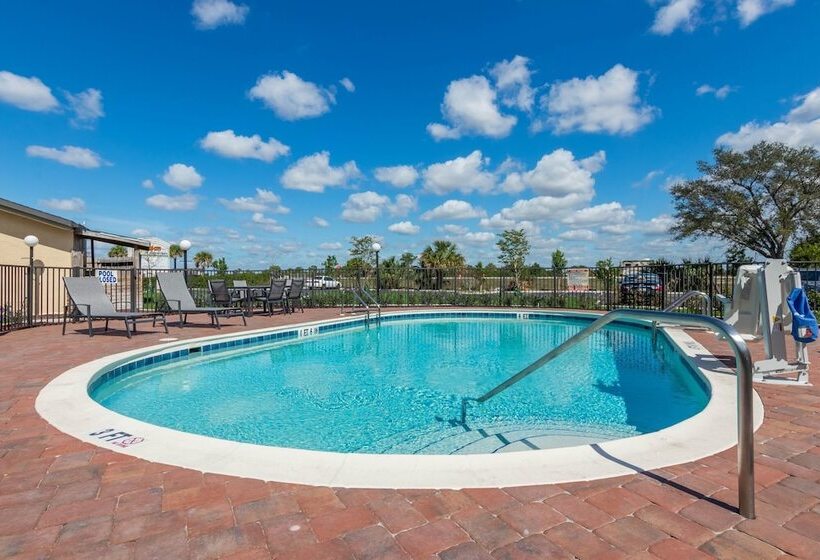 ホテル Baymont By Wyndham Punta Gorda/port Charlotte