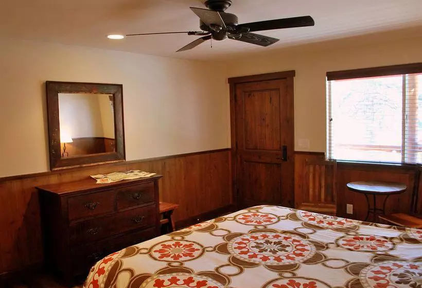 Отель Complejo Majestic Dude Ranch