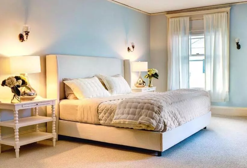 Hotel Gateways Inn & Restaurant