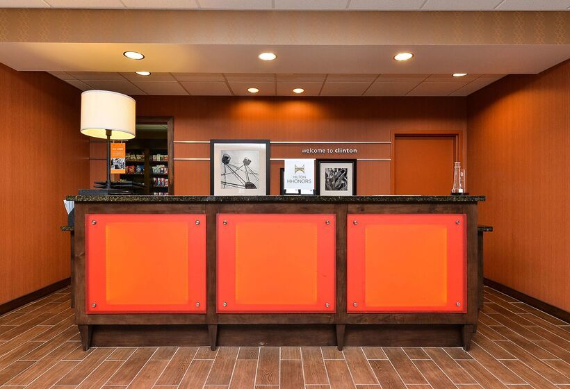 酒店 Hampton Inn Clinton, Ia