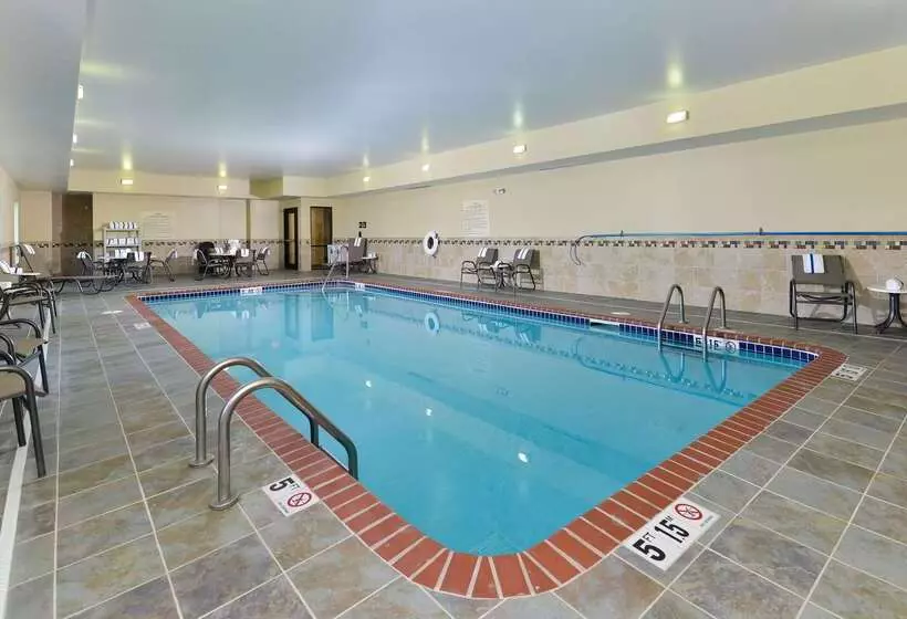 ホテル Hampton Inn Clinton, Ia