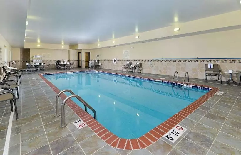 ホテル Hampton Inn Clinton, Ia