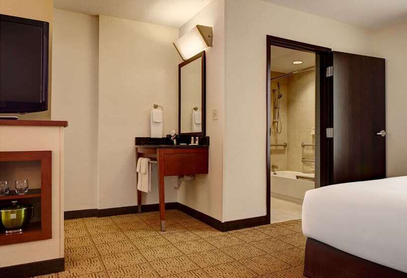 Отель Hyatt Place Riverside Downtown