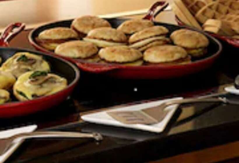 Отель Hyatt Place Riverside Downtown