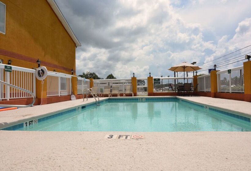 فندق Jameson Inn And Suites Hazelhurst